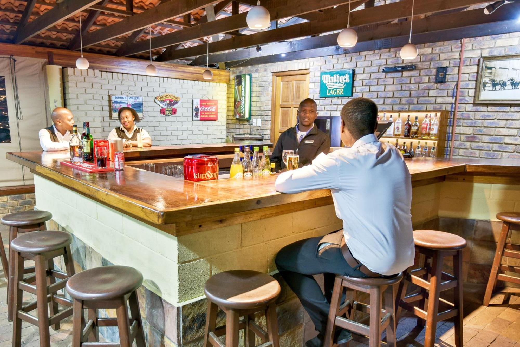 The Venue Country Hotel & Spa Pelindaba エクステリア 写真